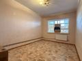 3-комнатная квартира · 54 м² · 4/4 этаж, 4-й микрорайон, 4-й микрорайон 89 — Рядом есть садик, школа, детская площадка, супермаркет, салоны красоты, стоянка, спорт комплекс и так далее. цена договорная, срочно за 20 млн ₸ в Шымкенте, Туран р-н — фото 10