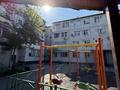 3-комнатная квартира · 54 м² · 4/4 этаж, 4-й микрорайон, 4-й микрорайон 89 — Рядом есть садик, школа, детская площадка, супермаркет, салоны красоты, стоянка, спорт комплекс и так далее. цена договорная, срочно за 20 млн ₸ в Шымкенте, Туран р-н — фото 22