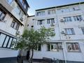3-комнатная квартира · 54 м² · 4/4 этаж, 4-й микрорайон, 4-й микрорайон 89 — Рядом есть садик, школа, детская площадка, супермаркет, салоны красоты, стоянка, спорт комплекс и так далее. цена договорная, срочно за 20 млн ₸ в Шымкенте, Туран р-н — фото 29