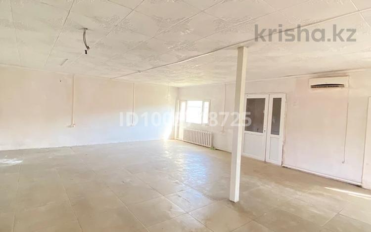 Свободное назначение, офисы, магазины и бутики, салоны красоты, фитнес и спорт, медцентры и аптеки, образование, развлечения, студии · 70 м² за 170 000 〒 в Талдыкоргане — фото 2