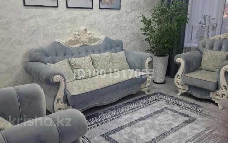 3-бөлмелі пәтер · 60 м² · 4/5 қабат, проспект Азаттык 46, бағасы: 24 млн ₸ в Атырау — фото 2