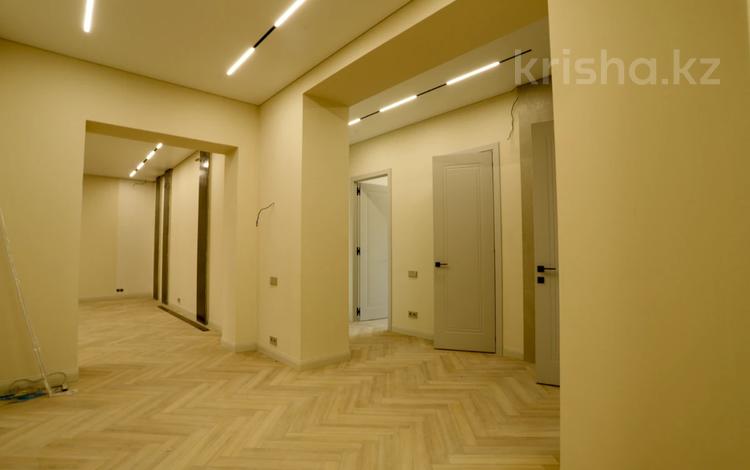 4-комнатная квартира · 253 м² · 2/9 этаж, Тауелсыздык за 152 млн ₸ в Костанае — фото 5