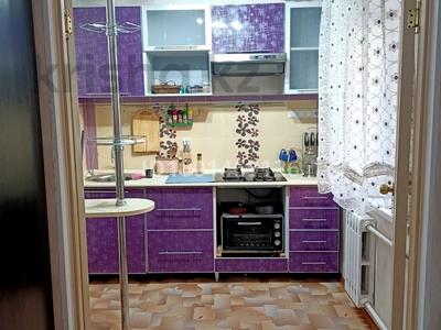 2-бөлмелі пәтер · 47 м² · 3/3 қабат · ай сайын, мкр Центральный, Абая 18А — Драмтеатр, бағасы: 180 000 〒 в Атырау