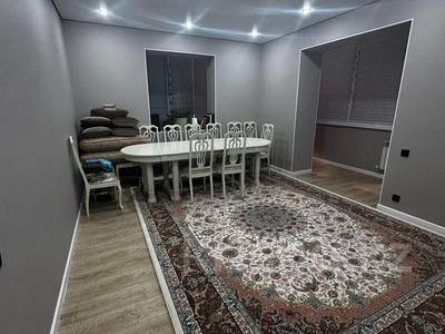 2-комнатная квартира · 91.5 м² · 5/5 этаж, Скоробогатова за 37.5 млн 〒 в Уральске