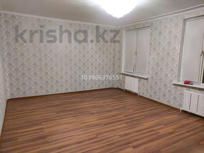 3-комнатная квартира · 136 м² · 8/9 этаж, Кулманова 107 за 280 000 〒 в Атырау