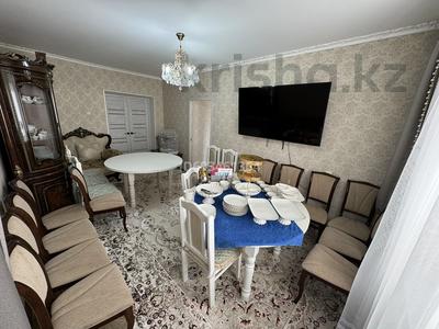 5-бөлмелі пәтер · 100 м² · 3/6 қабат, Абая 99 — 9 квартал, Самади Март, бағасы: 50 млн ₸ в Жезказгане