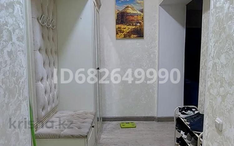 4-бөлмелі пәтер · 110 м² · 1/2 қабат, Мухтар ауэзова 13 — Казпочта, бағасы: 25 млн ₸ в Атырау, мкр Жилгородок — фото 93