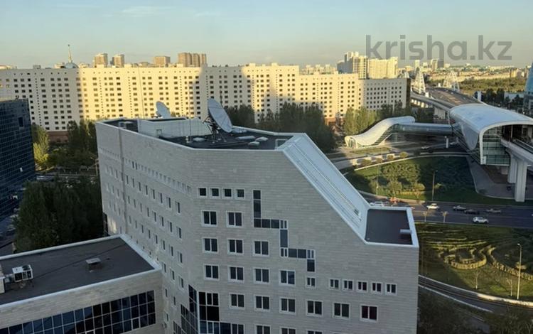 Свободное назначение, офисы, магазины и бутики, салоны красоты, медцентры и аптеки, образование · 25.3 м² за 28 млн ₸ в Астане, Есильский р-н — фото 2