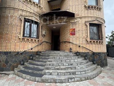 Продажа коммерческой недвижимости в Костанайской обл.: Свободное назначение · 629.7 м² за 155 млн 〒 Свободное назначение · 629.7 м² за 155 млн 〒 в Костанае