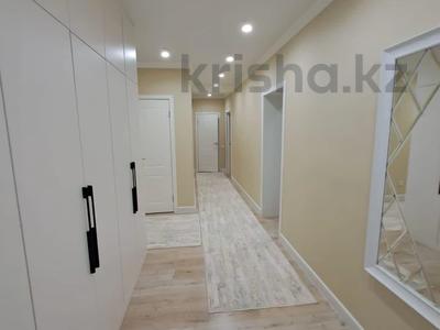 3-комнатная квартира · 105.9 м² · 7/9 этаж, мкр. Алтын орда 25 г за 40 млн 〒 в Актобе