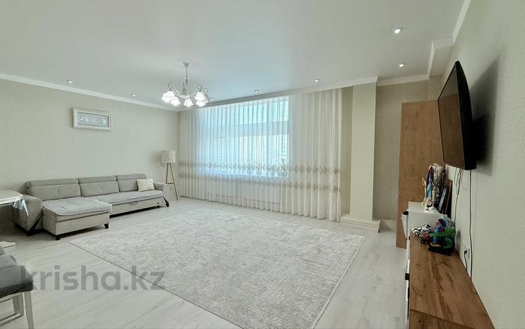 3-комнатная квартира · 135.1 м² · 9/26 этаж, Динмухаммед Кунаев — Кунаева-бульвар Нуржол за 72 млн ₸ в Астане, Есильский р-н — фото 3