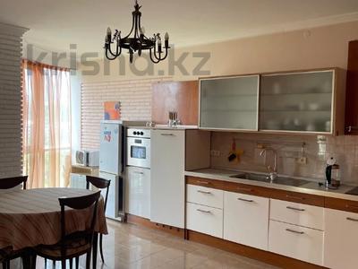 2-комнатная квартира · 137 м² · 11/13 этаж, Аль-Фараби 95 за 500 000 ₸ в Алматы, Бостандыкский р-н