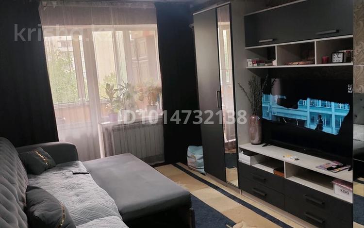 3-комнатная квартира · 63.5 м² · 5/5 этаж, мкр Аксай-3 1/1 за 35.5 млн ₸ в Алматы, Ауэзовский р-н — фото 2