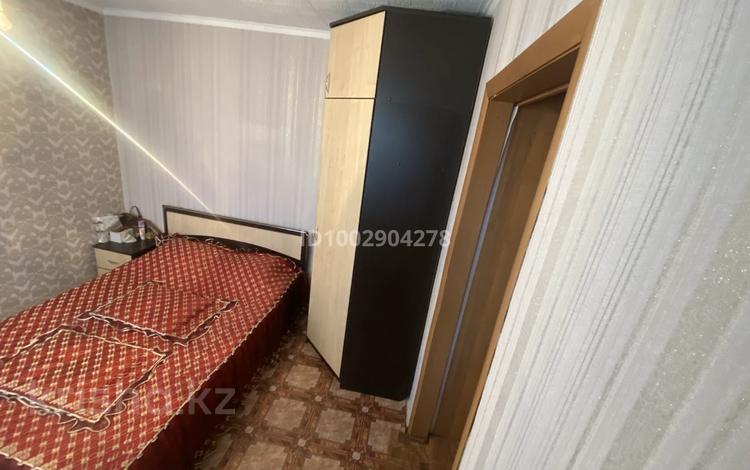 4-бөлмелі пәтер · 62 м² · 2 қабат, Назарбаева 238 — Рядом Магазин магнум,Ахтамар,магазин Жасмин., бағасы: 27 млн ₸ в Петропавловске — фото 2