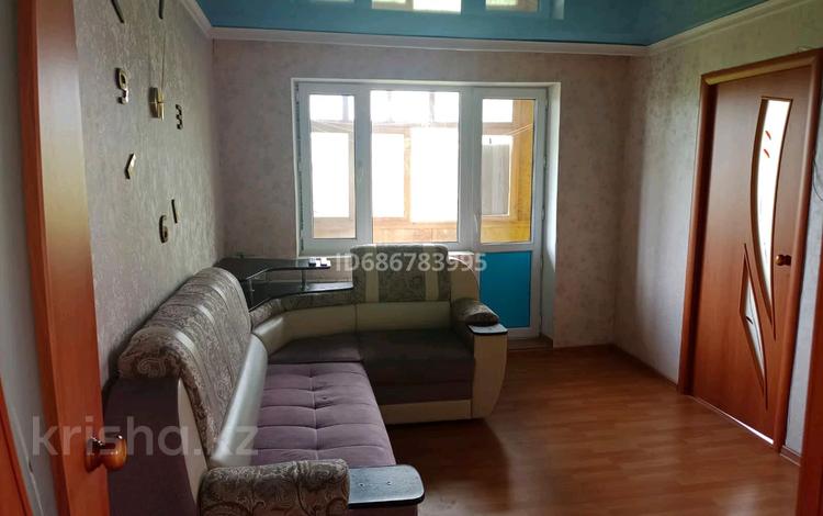 3-комнатная квартира, 46 м², 5/5 этаж, Алашахана 28 за 14.5 млн 〒 в Жезказгане — фото 2