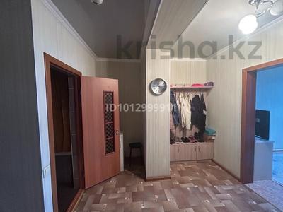 2-бөлмелі пәтер · 56 м² · 4/5 қабат, Ракишева 12, бағасы: 150 000 ₸ в Талдыкоргане, мкр Мушелтой