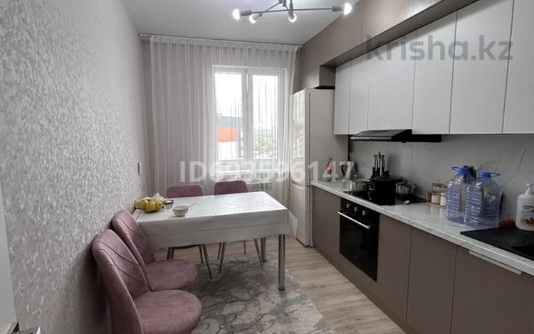 2-комнатная квартира, 62 м², 9/16 этаж, Каныша Сатпаева 55/1