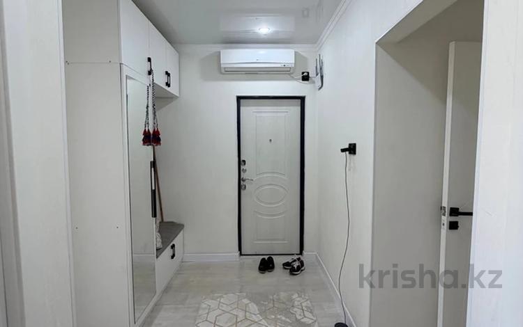 3-комнатная квартира · 72 м² · 5/5 этаж, 27-й мкр 46 за 16.5 млн ₸ в Актау — фото 2