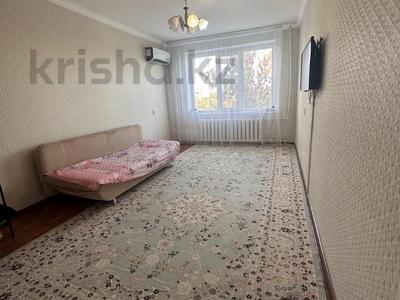 2-бөлмелі пәтер · 55 м² · 4/5 қабат, мкр 8, Братья Жубановых 277, бағасы: 16 млн 〒 в Актобе, мкр 8