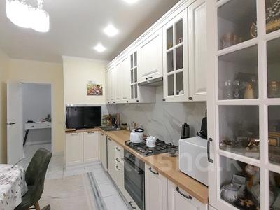 2-бөлмелі пәтер · 70 м² · 8/9 қабат, мкр Кадыра Мырза-Али — НИШ, площадь Кадыр Мырзали, бағасы: 35 млн ₸ в Уральске