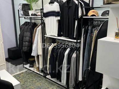 Действующий магазин мужской одежды, 12 м² за 1.8 млн 〒 в Алматы