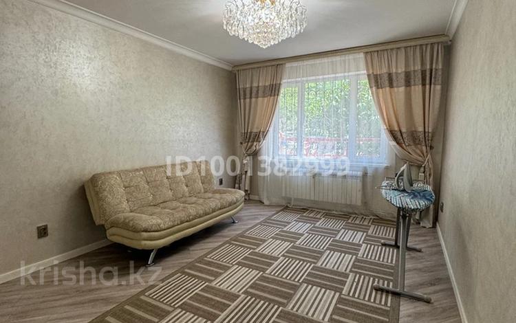 2-комнатная квартира · 75 м² · 1/9 этаж, мкр Аксай-4 123 — Саина-Жубанова за 330 000 ₸ в Алматы, Ауэзовский р-н — фото 2
