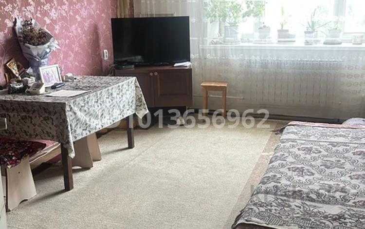 4-комнатная квартира · 79.5 м² · 5/5 этаж, мкр Северо-Восток 9 за 16.5 млн ₸ в Уральске — фото 12