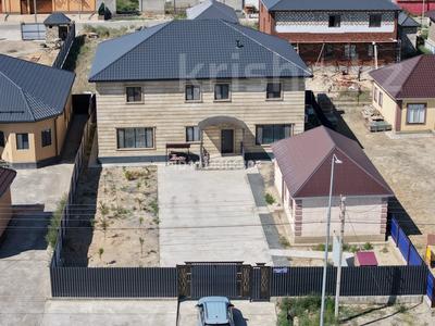 Отдельный дом · 9 комнат · 380 м² · 8 сот., мкр Атырау, Алтынемел 13 — Рядом с суши баром Tokyo за 110 млн ₸