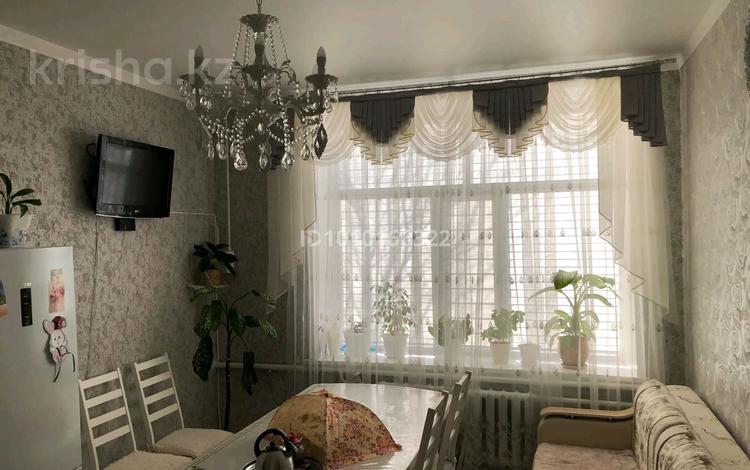 3-бөлмелі пәтер · 90 м² · 2/2 қабат, Каркаралы 13/1 — район селекционный остановка Перекресток, бағасы: 22 млн ₸ в Уральске — фото 2