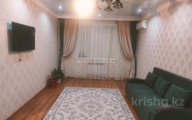 2-комнатная квартира · 74 м² · 3/7 этаж, мкр. Алтын орда, Мкр Батыс 2 49Д за 170 000 ₸ в Актобе — фото 2