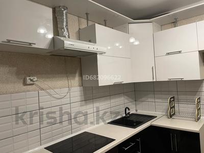 Аренда квартир в Алматы: 2-комнатная квартира · 65 м² · 7/10 этаж · помесячно, мкр Аксай-1, Саина 10/3 — Райымбека Саина за 280 000 〒 2-комнатная квартира · 65 м² · 7/10 этаж · помесячно, мкр Аксай-1, Саина 10/3 — Райымбека Саина за 280 000 〒 в Алматы, Ауэзовский р-н