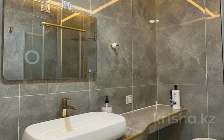2-бөлмелі пәтер · 65 м² · 1/3 қабат, Батырбеков — Sem Brand, бағасы: 18 000 ₸ в Туркестане — фото 2