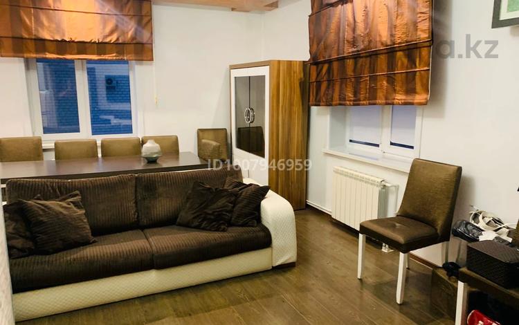 3-комнатная квартира · 113 м² · 4 этаж, мкр Михайловка , Мичурина 23 за 450 000 ₸ в Караганде, Казыбек би р-н — фото 2