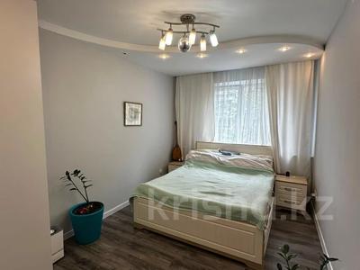 2-бөлмелі пәтер · 70 м² · 3/9 қабат, Самал-2 ш/а. 20, бағасы: 65 млн ₸ в Алматы, Медеуский р-н