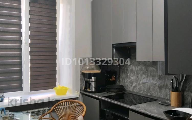 2-бөлмелі пәтер · 60 м² · 1/4 қабат, Независимости 12, бағасы: 15 млн ₸ в Риддере — фото 2