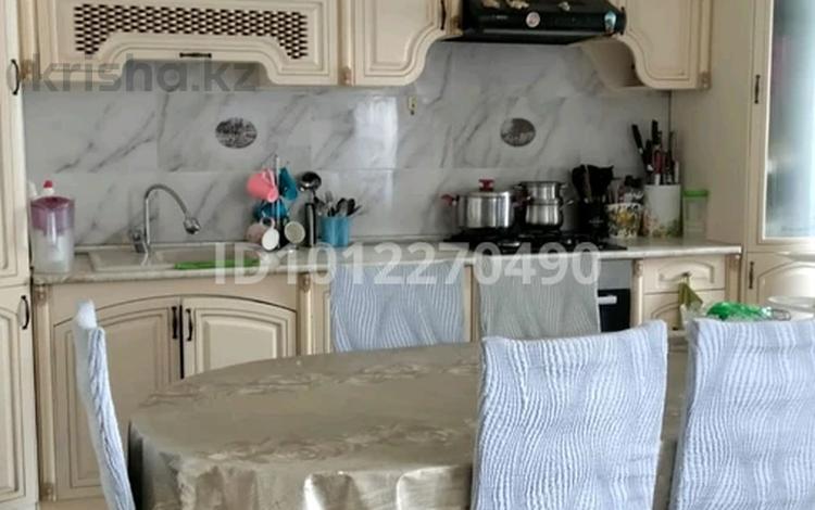 3-бөлмелі пәтер · 71 м² · 2/5 қабат, ул. Биржан Сала 69, бағасы: 29.5 млн ₸ в Талдыкоргане, военный городок Улан — фото 2