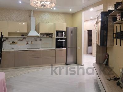 4-комнатная квартира · 125 м² · 8/10 этаж, Жарокова 234 — Байкадамова за 600 000 ₸ в Алматы, Бостандыкский р-н
