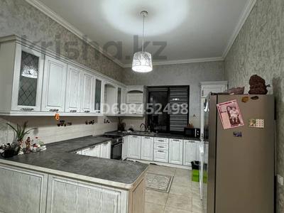 Продажа домов и дачи в Алматинской обл.: Отдельный дом · 5 комнат · 250 м² · 9 сот., Медеу 11 — Макатаева Медеу за 59 млн 〒 Отдельный дом · 5 комнат · 250 м² · 9 сот., Медеу 11 — Макатаева Медеу за 59 млн 〒 в Каскелене