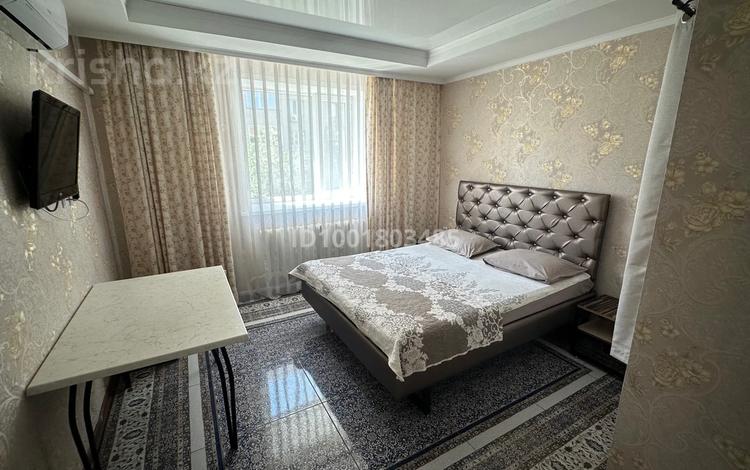 1-комнатная квартира · 30 м², Карменова 3а за 15 000 ₸ в Семее — фото 2