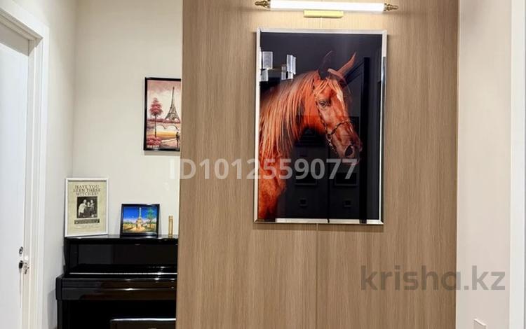 4-комнатная квартира · 150 м² · 3/3 этаж, Микрорайон Мирас 118 за 520 млн ₸ в Алматы, Бостандыкский р-н — фото 2