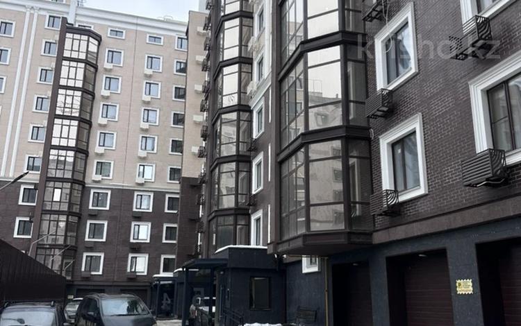 5-комнатная квартира · 200 м² · 2/9 этаж, Молдагулова за 127 млн 〒 в Уральске — фото 2