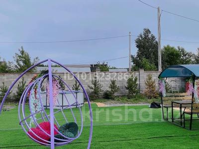 Дом · 13 комнат · 300 м², Киснеревых. д 33 A 13 — Киснеревых. д 33 A за 120 000 ₸ в Бурабае