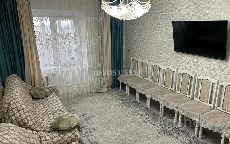 4-комнатная квартира, 107 м², 5/5 этаж, Есенберлина 7а за 43 млн 〒 в Жезказгане — фото 2