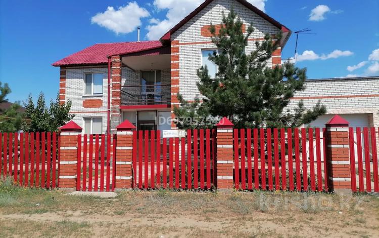 Отдельный дом · 7 комнат · 311 м² · 11 сот., Жангир хан 40 за 50 млн 〒 в Трекино — фото 2