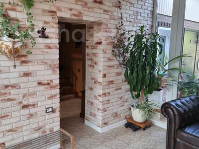 Отдельный дом · 4 комнаты · 170 м² · 9.1 сот., Бегалиева за 125 млн ₸ в Алматы, Наурызбайский р-н