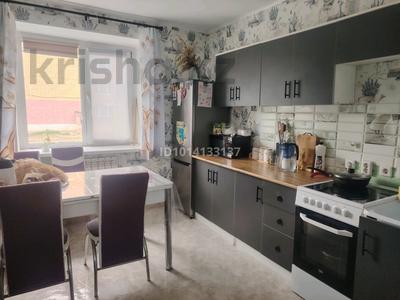 2-комнатная квартира · 60 м² · 1/5 этаж, Ыскак Сулейменова 17 кв 3 за 17 млн ₸ в 