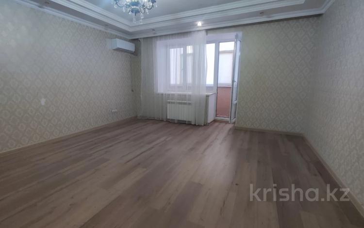 2-бөлмелі пәтер · 87.5 м² · 4/5 қабат, Алтын орда ш/а., бағасы: 35 млн ₸ в Актобе, мкр. Алтын орда — фото 2
