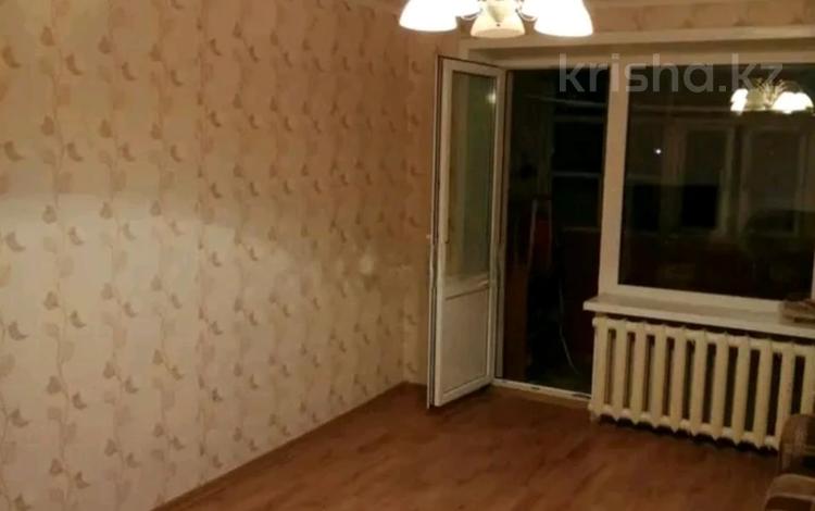 3-бөлмелі пәтер, 60 м², 1/5 қабат, назарбаева 2в, бағасы: 17.3 млн 〒 в Кокшетау — фото 2