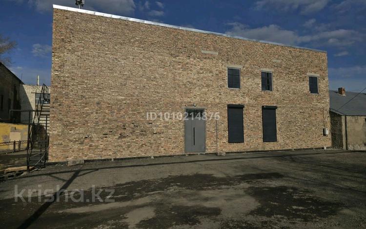 Кеңселер, дүкендер мен бутиктер · 470 м², бағасы: ~ 1.4 млн ₸ в Караганде, Казыбек би р-н — фото 2