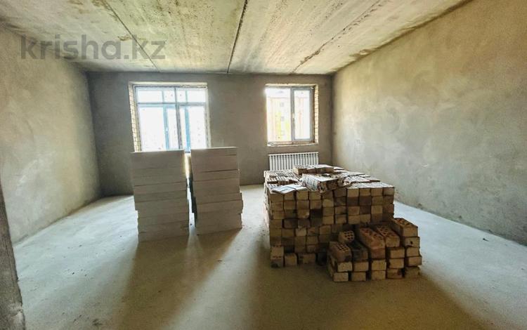 1-комнатная квартира · 36.9 м² · 3/8 этаж, мкр Юго-Восток, Муканова за 14.8 млн ₸ в Караганде, Казыбек би р-н — фото 9